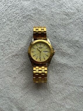 Pulsar Gold Tone Men's Bracelet Watch with Champagne Dial